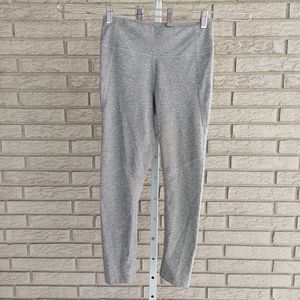 Outdoor Voices Heathered Gray Cropped Yoga Leggings Small EUC